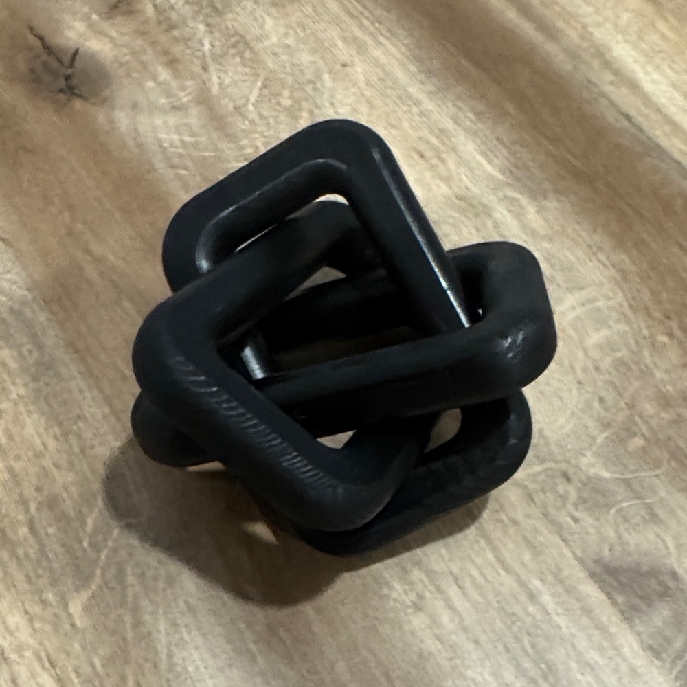 Black Geometric Puzzle Decor
